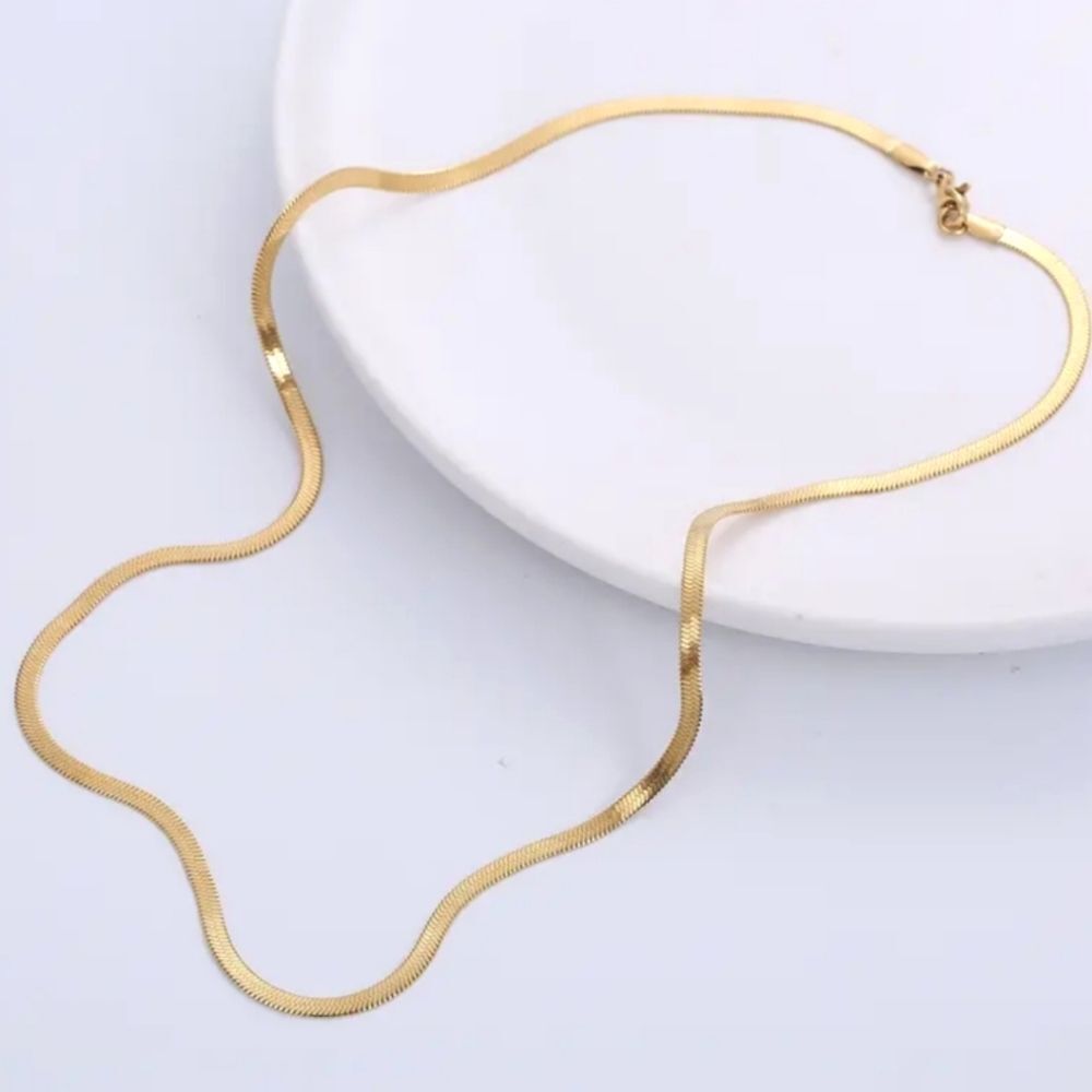 Herringbone 4mm golden necklace